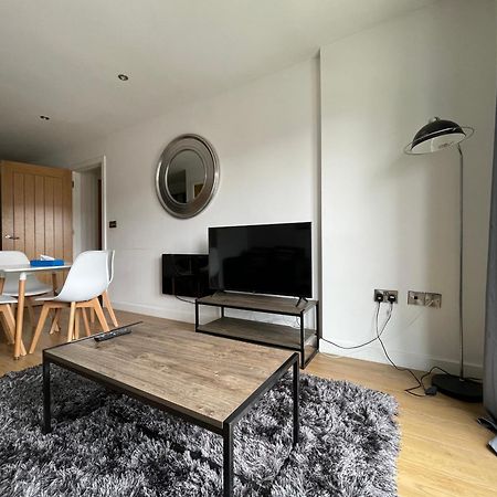 Stylish And Modern 2Br Apartment With Parking シェフィールド エクステリア 写真