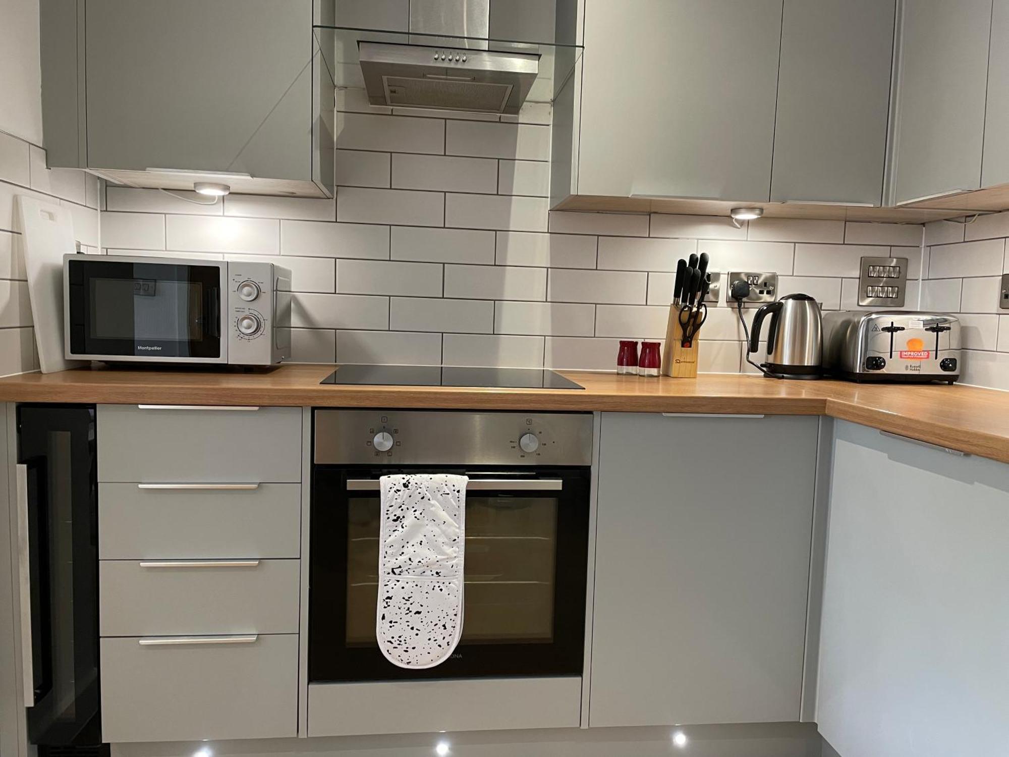 Stylish And Modern 2Br Apartment With Parking シェフィールド エクステリア 写真